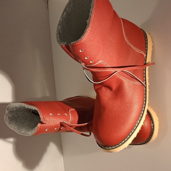Never worn before Irish Leather  Cotton Lined Snow Boots. - Picture 4 of 6